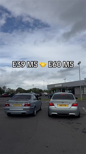 E39 M5 vs E60 M5: S62 vs S85 Engine Sound Battle at Silverstone