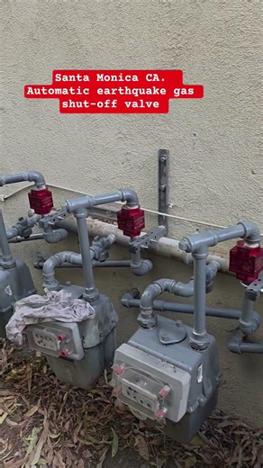 How to install automatic earthquake gas shut-off valve #escrow #realtor #realestate #plumbing #la