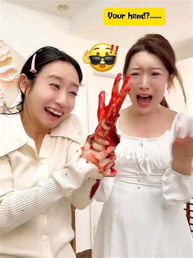 Pretending to Get My Hand Stuck in Blender with Ketchup | Friend Reaction#Prank#Friend#Funny# #fun