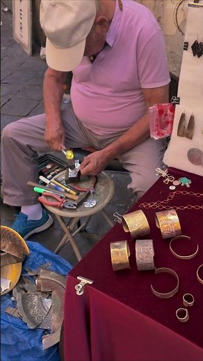 Rome Italy - Old craftsman at work | Roma Walks
