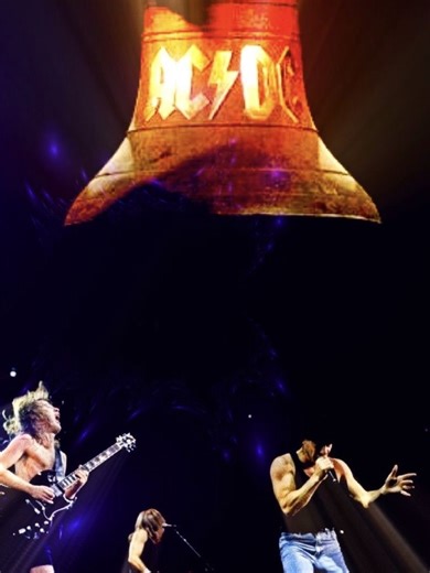 La historia detrás de la campana de Hells Bells de AC/DC Conoce la historia de la emblemática campana de Hells Bells de AC/DC, creada especialmente para la banda y símbolo de su álbum Back in Black. #HellsBells #ACDC #BackInBlack #RockHistory #HardRock #CampanaDelInfierno #BonScott #HistoriaDelRock #angusyoung #malcomyoung #cliffwilliams #philrudd #ClassicRock #IconicSongs #BehindTheMusic #matonrecors