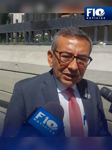 Viceministro Jaime Coronado anunció que el presupuesto prioriza a los sectores de menores ingresos mediante incrementos salariales y bonos estratégicos. #LaPaz | El Viceministro de Presupuesto, Jaime Coronado Quintanilla, informó que se proyecta un incremento del 20% al salario mínimo nacional, además de la continuidad en la entrega de bonos sociales. No obstante, la autoridad reconoció que gran parte de los bolivianos no accede a estos beneficios, por lo que propuso reducir el tamaño del Estado