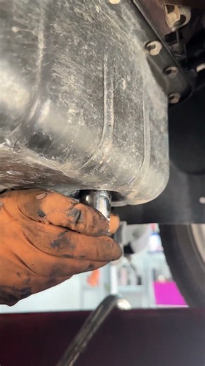 Oil change on the fancy Volvo coupe #mechanic #repair #volvo #car #oil #maintenance #diy
