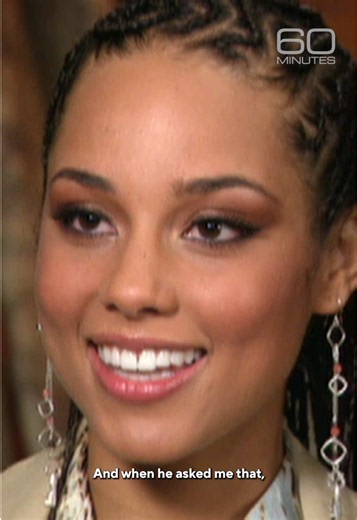 When Alicia Keys met legendary music executive Clive Davis for the first time, he asked her a question she didn’t expect. “He said to me, ‘So what do you want to do? Where do you see yourself in five, ten years? Where do you want to be?’ And I had never had somebody of his stature ask me those questions,” Keys told 60 Minutes in 2004. Davis, who won four Grammy Awards as an album producer, has died at age 94. #aliciakeys #clivedavis #music