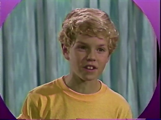 Barney Goes To School [1990] - 1996 VHS Release (Canadian Release) [1997 Reprint]