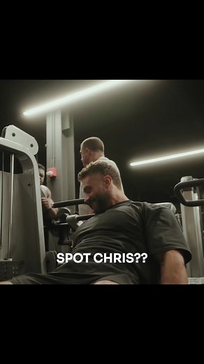 Chris Bumstead's Heavy Shoulder Press Machines