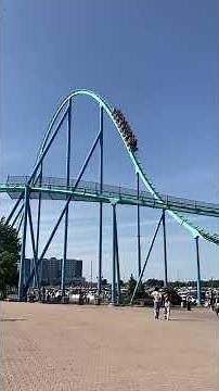 Canada’s Wonderland, James Cheng and Jacqueline Cheng.