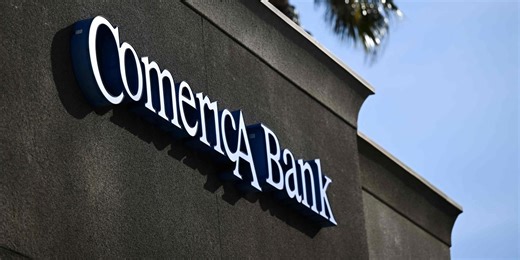 Fifth Third Profit Rises, Comerica’s Slips Ahead of Tie-Up