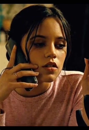 Exploring the Unique Style of Tamber Freeman