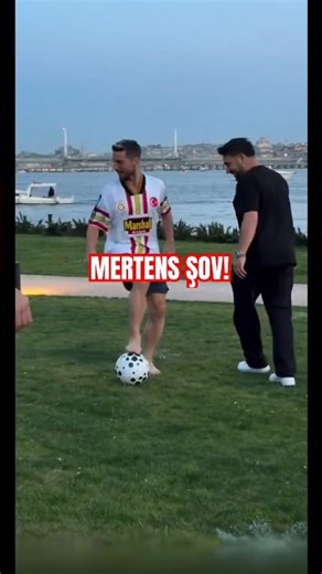 👀Dries Mertens Bugün Galatasaray’da Yine Oynar Gibi!