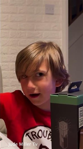 Jude & Ralph Try Minecraft Light-Up Surprises! 😱✨