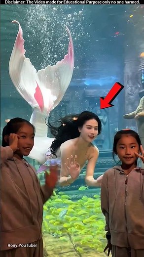 How Mermaid Performers Stay Underwater