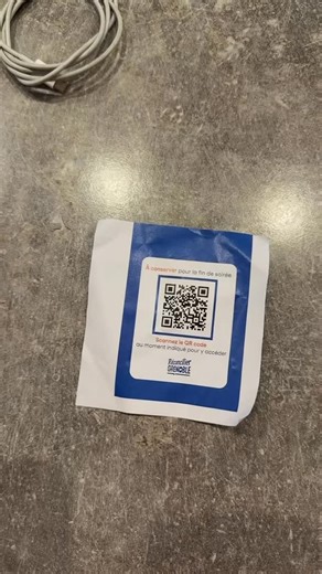 Mehdi Ben Fredj on Instagram: "Hier soir, au Stade des Alpes, lors des vœux d’Alain Carignon, il s’est passé un truc franchement malin. Un petit QR code distribué à l’entrée, et derrière… un chatbot dédié au programme. Oui oui, un chatbot. À 76 ans. Comme quoi, certains parlent du futur pendant que d’autres y sont déjà. Ce qui est génial, c’est le symbole : avant même d’être maire, il tend déjà la main aux Grenoblois. Il met à disposition un outil moderne, interactif, accessible à tous, pour pos