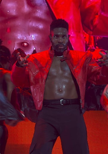 Jason Derulo’s dance break during “Breathing” in Bologna, 06.03.2026 🫠 @Jason Derulo #jasonderulo #thelastdancetour #jasonderuloconcert #concert #fyp