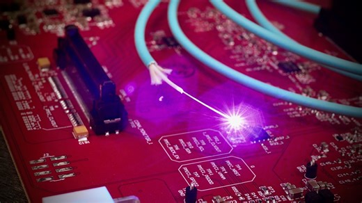 Scientists harness light in ultra-thin optical fibers - Interesting Engineering