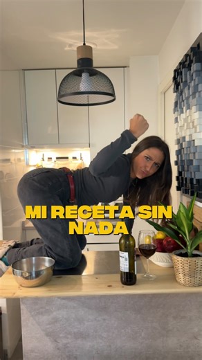 Camino MasterChef 11 ⚡️ on Instagram: "Así es como se hace mi receta súper fácil, de: dos ingredientes, baja en calorías, sin hornear, sin refrigerar, sin harina, sin azúcar, sin gluten, sin huevo, sin carbohidratos, sin grasa, Noooo woman no crimeeeee!! Esta es para esos que siempre buscan quitarle y quitarle cosas a las recetas para que sean más “healthy” o “saludables” Las recetas son como son 😍❤️🫶🏽😋 #humor #jeje"