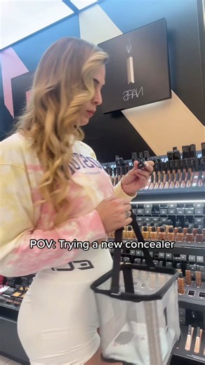 Carmen Carrera Makeover: Trying a New Concealer