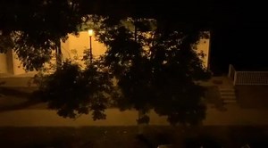 Anwohner der Silberhöhe sind genervt... Lautstarke Musik schallt durch den Bereich Roßlauer Straße, Weißenfelser Straße. Die Polizei war zwar mal kurz da, aber ohne Erfolg. Kurz danach ging es weiter... https://dubisthalle.de/ruhestoerung-in-der-silberhoehe | Du bist Halle / Saale