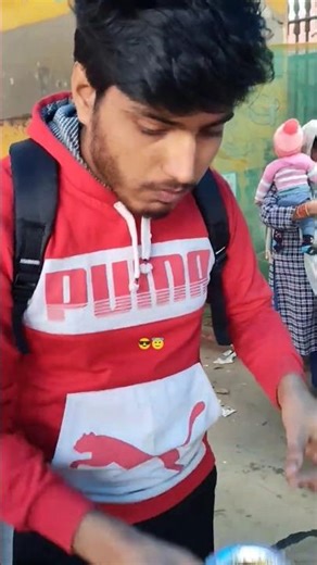 रास्ते में खाते हुए 😇😎#trendingshorts #viralshort #trendingshorts #subscribemychannel #dhurandhar