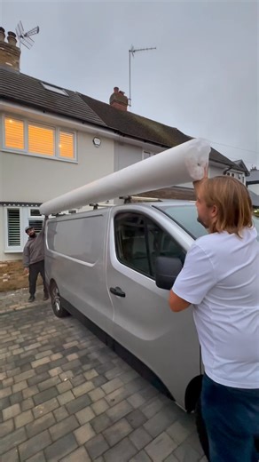 How To Fit Carpet Like A Pro #howto #How #diy #homeimprovement #flooring #carpets | The Home Improvements Channel Uk