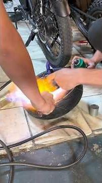 How to change an electric scooter tire?