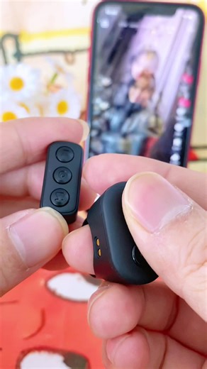 Revolutionary Scrolling Videos with TikTok Remote Rings