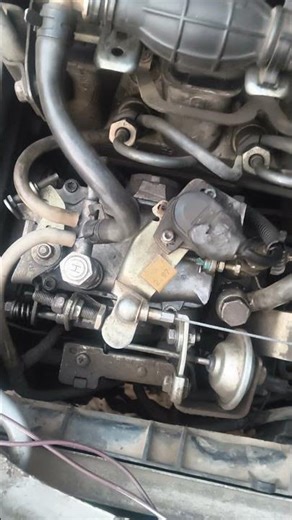 #mechanic#viral#trending#video# tata BS3 diesel engine sound testing and diesel fuel pump repair 💫