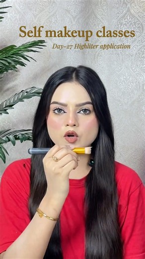 Day-27 “Highlighter application” of self makeup classes series✨