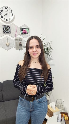 𝗘𝗱𝗻𝗮 𝗚𝗿𝗮𝗯𝗮𝗹𝗼𝘀𝗮 Psicologia on Instagram: "𝗘𝗠𝗗𝗥 ✨ 💭 Sovint el problema no és el que recordes, sinó com aquest record està processat al cervell. 🧠 A vegades, quan vivim una experiència traumàtica, el cervell no pot integrar-la correctament. 💥 El record queda aïllat, sense temps ni context, i el cos reacciona activant el mode de supervivència (ansietat, depressió, estrès posttraumàtic) 👀 L'EMDR és una teràpia basada en l'estimulació bilateral que activa el sistema naturaal de pr