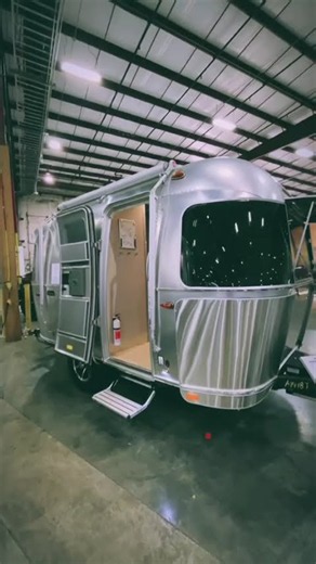 7 NEW Airstreams $1,000 Below Advertised Prices Nationwide!
