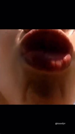 Happy kiss day army's 💋❤️kiss for army 😂#bts_official_bighit💜💜💜army
