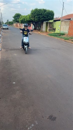 Mobilidade Elétrica ⚡👑⚡ on Instagram: "Conheça a SCOOTER FOSTON X15 MAX 💥🛵😍 Vem pra Império Bikes garantir a sua!!!📲67996514790 📍Av. Jofre de Araújo, 805 Nova Alvorada do Sul - Ms"
