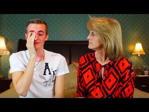 Coming Out to My Mom - LIVE REACTION