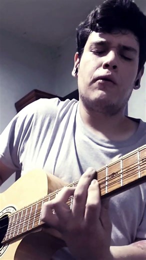 coversito de Feel Good Inc de Gorillaz mientras aun tengo cuerdas xd