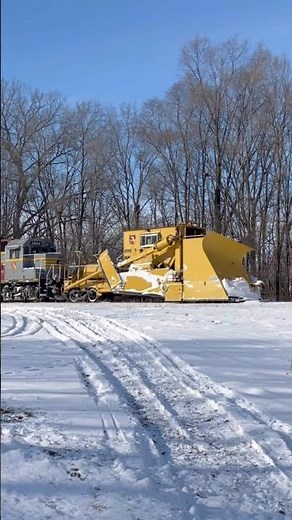 Iowa northern plow in the snow!