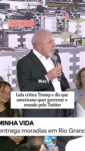 Em meio à investida tarifária e diplomática de Donald Trump contra países europeus com o objetivo de anexar a Groenlândia, o presidente Luiz Inácio Lula da Silva (PT) disse nesta terça-feira (20) que o americano "quer governar o mundo pelo Twitter". 📲Leia mais na #Folha: folha.com/mundo 🎦Canal Gov/Reprodução 📝Victor Lacombe | Folha de S.Paulo