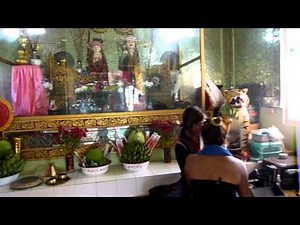 NAT PWE a spiritual ceremony in Myanmar Burma (1).MTS le festin des esprits