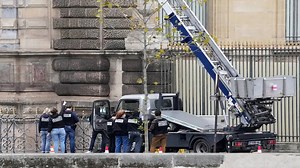 Disc Cutters, Basket Lifts, and a 7-Minute Loot - Inside the Louvre Robbery in Paris