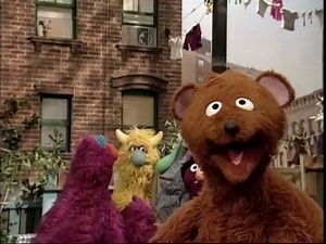 Sesame Street: Scenes From Episode 3927 (Latin Spanish)