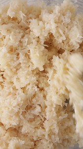 Recipe: https://foodfolksandfun.net/macaroons/ This easy Coconut Macaroons recipe has so much coconut flavor and they are just the thing for speedy holiday baking. These are a Christmas and Easter staple around my house! | Food, Folks and Fun