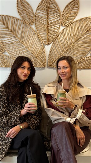 Leslie Dasc on Instagram: "Trente neuvième épisode de Mode & Matcha 🍵🥿 en compagnie de @paola.ambre #interview #mode #fashion #matcha #matchalover"