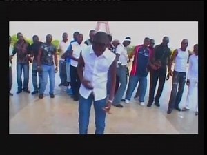 Nous l’avons tous connu à travers ce premier morceau. Rendons hommage au grand créateur du coupé-décalé DOUK SAGA. 12 Octobre 2006 - 12 Octobre 2018 #RIPdouksaga #coupédécalé | Cotonou Buzz