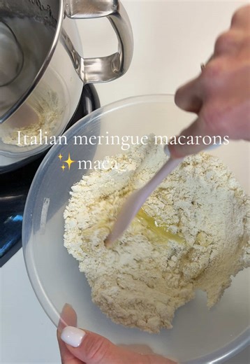Macaronage is where things either click… or completely fall apart 👀 Too little? Your batter stays thick, lumpy, and won’t spread. Too much? It turns runny and loses all structure. You’re looking for that exact middle ground ✨ ✔️ Fold with intention — not too gentle, not aggressive chaos ✔️ Press the batter against the sides of the bowl to smooth it out and release air ✔️ Watch how it flows — it should ribbon slowly, not plop or pour ✔️ Test it: you should be able to make 2 figure 8s without it 