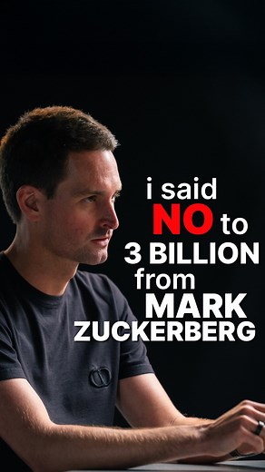 Steven Bartlett on Instagram: "Comment ‘Snapchat’ and I’ll personally DM you our full conversation! At 21, today’s guest dropped out of Stanford to launch an app for disappearing photos. By 25, he was the youngest self-made billionaire in the world. Evan Spiegel, welcome to The Diary Of A CEO! Evan is one of the founders of @snapchat. An app that changed how we communicate. It introduced disappearing messages, ‘Stories’ and the concept of ephemeral media and everyone else followed. But the story