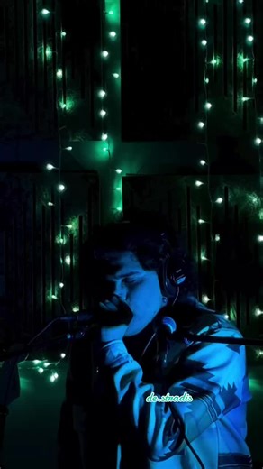 Non potevamo iniziare il nuovo #anno meglio di così! Grazie @de.stradis, nostro primo della lista 2026! ♥️ Tnks @rollo_gaia @Filippo Bubbico 🌺 #mentamusicloft Reposted from #mentamusicloft