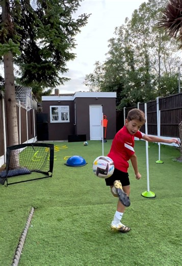 Top skills 🔥 #skills #football #soccer #footballtiktok #foryoupage | Football Skills