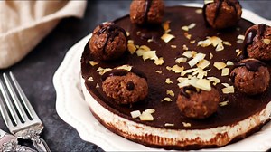 全素巧克力榛果冰淇淋蛋糕 + 我如何創作它 Vegan Chocolate Hazelnut Ice Cream Cake +