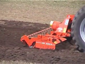 Kuhn HR3003 Power Harrow