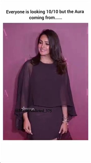 How much rate 10/10 ??😍#janhvikapoor #shraddhakapoor #tejaswiprakash #karankundra #shortsfeed#shorts