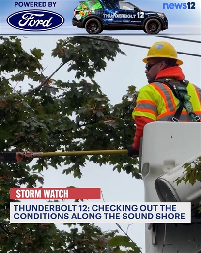 THUNDERBOLT 12: News 12's Melanie Palmer is in Thunderbolt 12 checking on roads as heavy rain and gusty winds are making driving dangerous across the region. MORE WEATHER: https://bit.ly/4eo8xWJ | News 12 Westchester